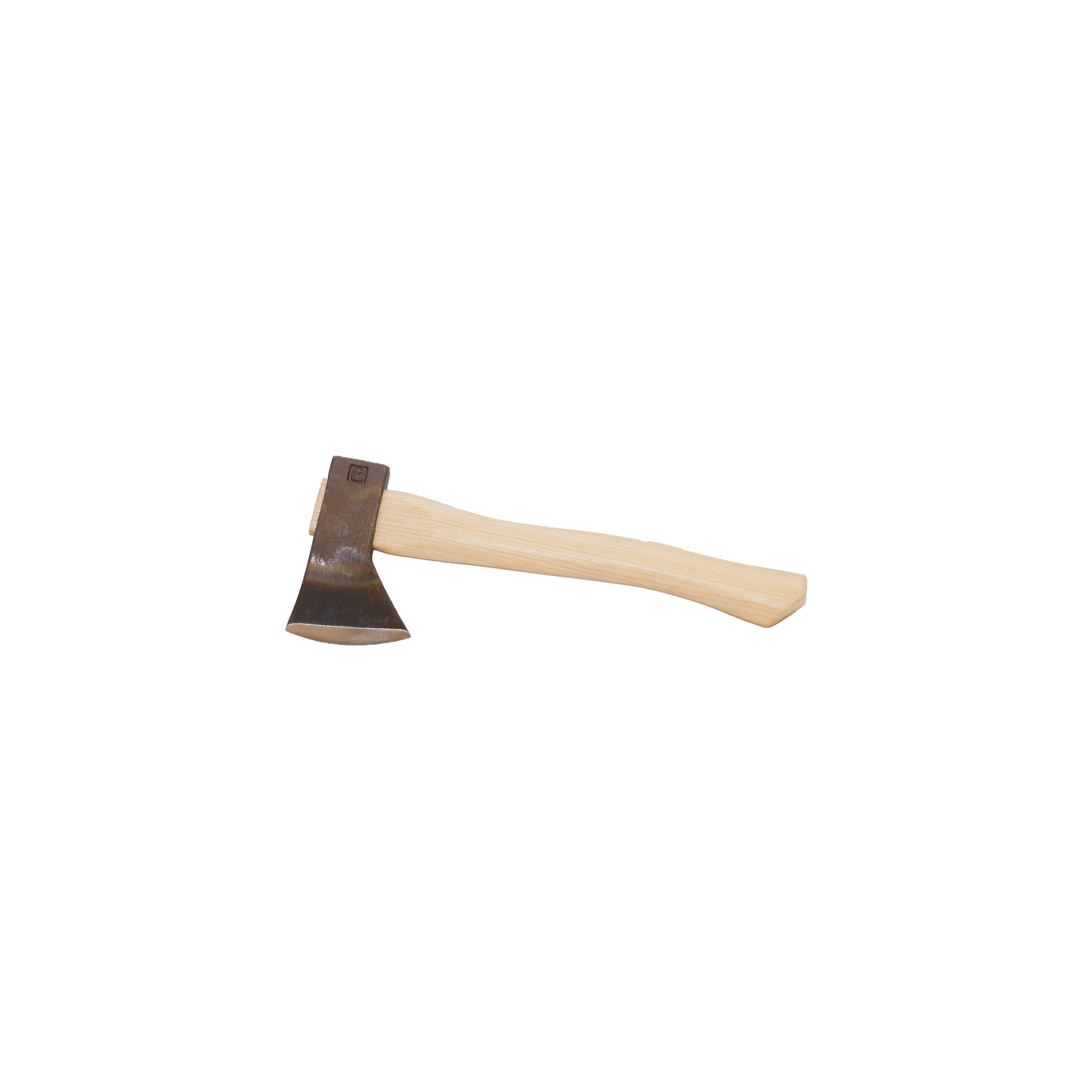 Does this axe include a leather mask?